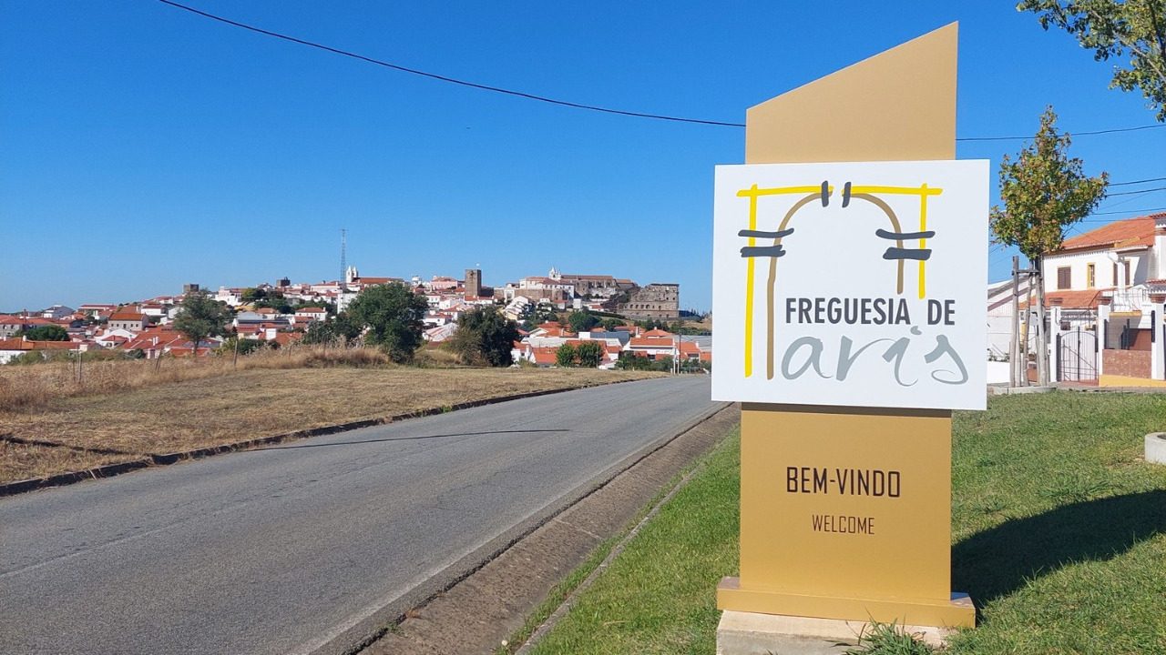 Instalação de pórticos reforça identidade da Freguesia